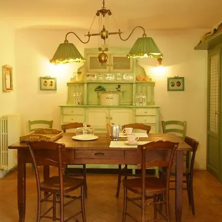 Podere Le Cave Casa Etrusco Holiday home La Caduta